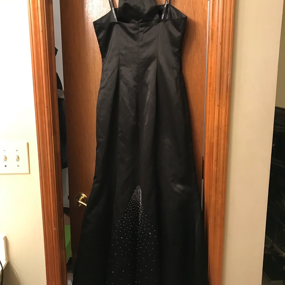 Prom Dress - Picture 2 of 5